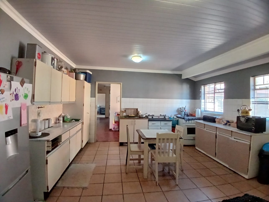 To Let 3 Bedroom Property for Rent in Vaalpark Free State